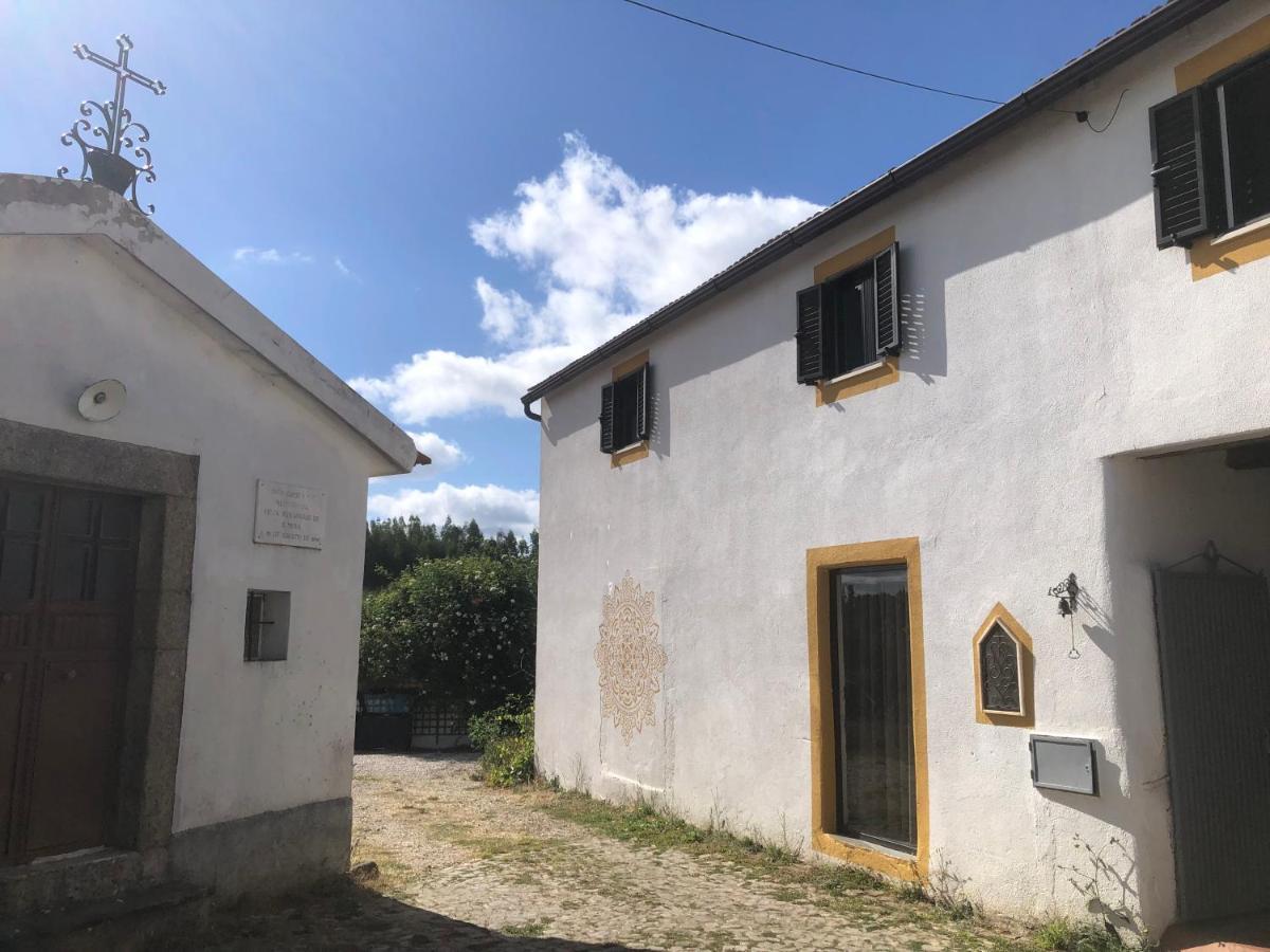 לינה וארוחת בוקר פדרוגאו גראנדה House Of The Three Marias מראה חיצוני תמונה